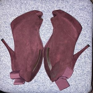 Vera Wang | Women’s Vero Cuoto Burgundy Peep-Toe Bootie/Shoe - Size 8 1/2
